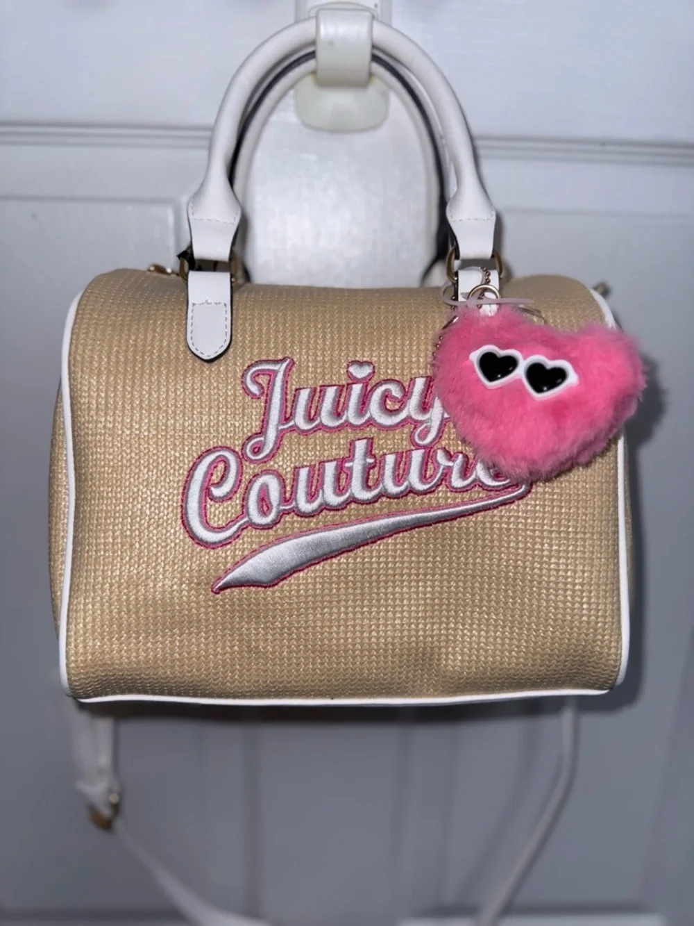 NWT Juicy Couture Free to Be Juicy Speedy Satchel In Natural w/Heart Charm